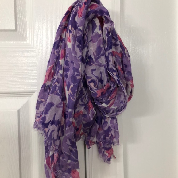 Scarf - Picture 3 of 4